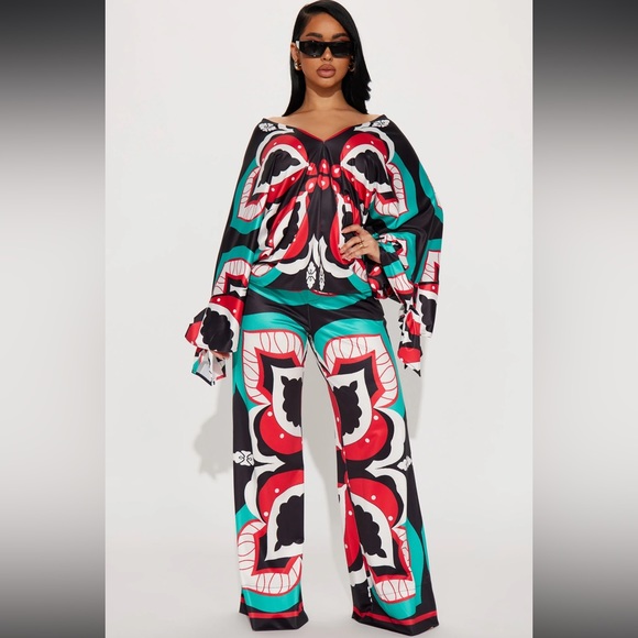 Fashion Nova Pants - Fashion Nova NWT Wide leg pant set